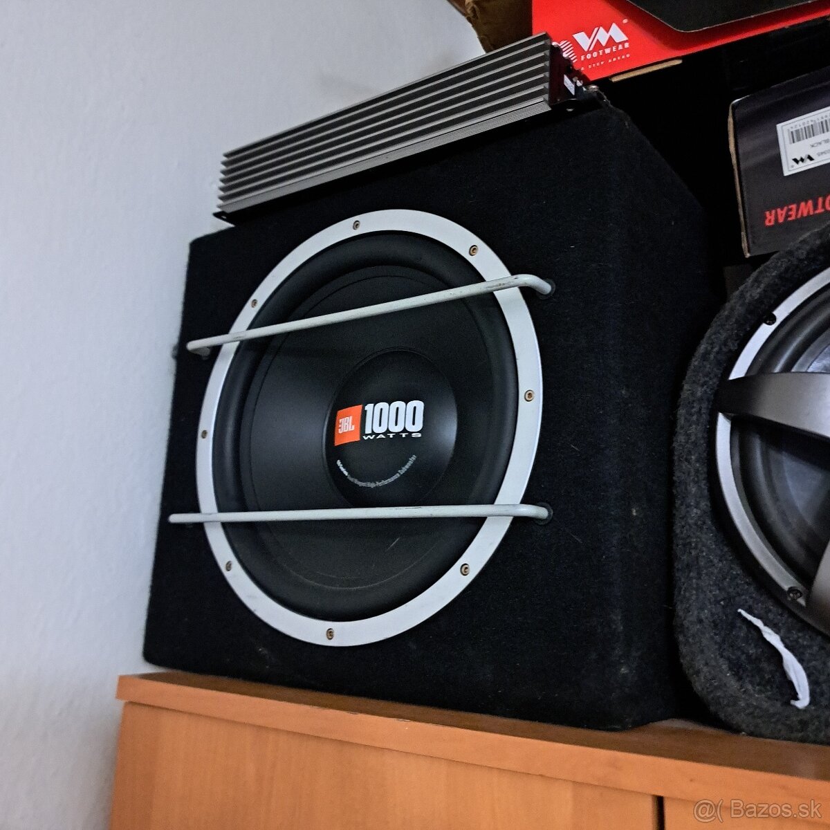 JBL Subwoofer do auta - 2