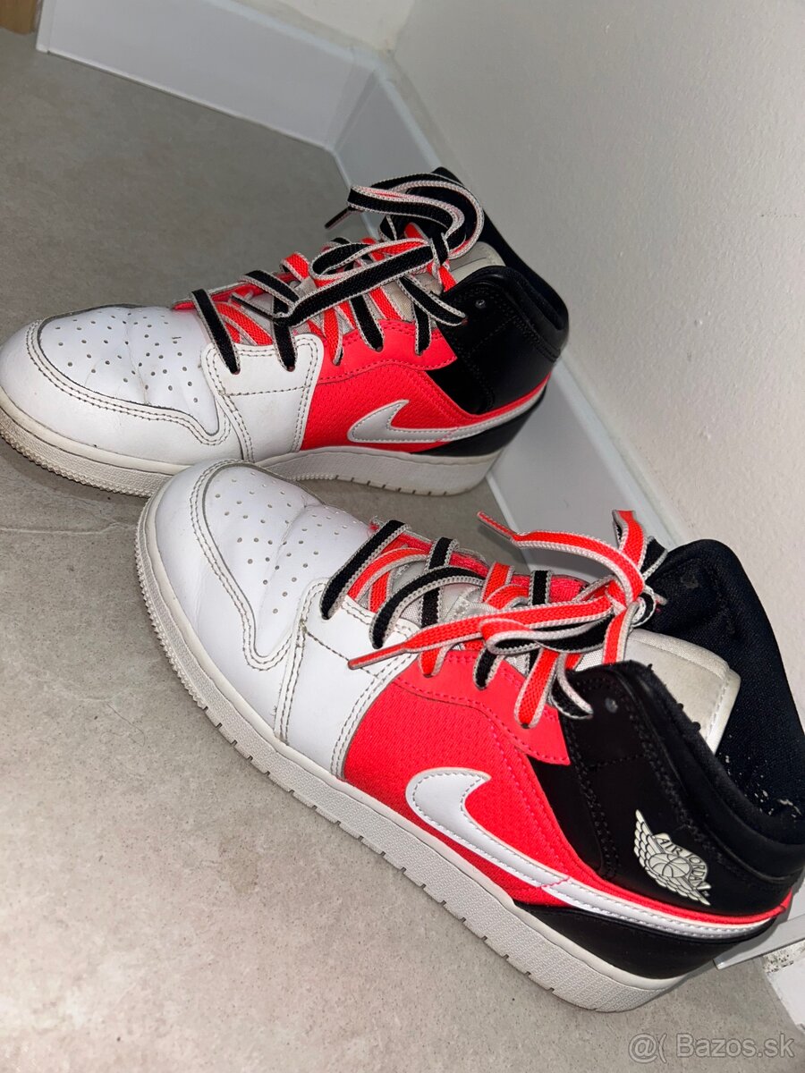 Air Jordan 1 Mid Se - 2