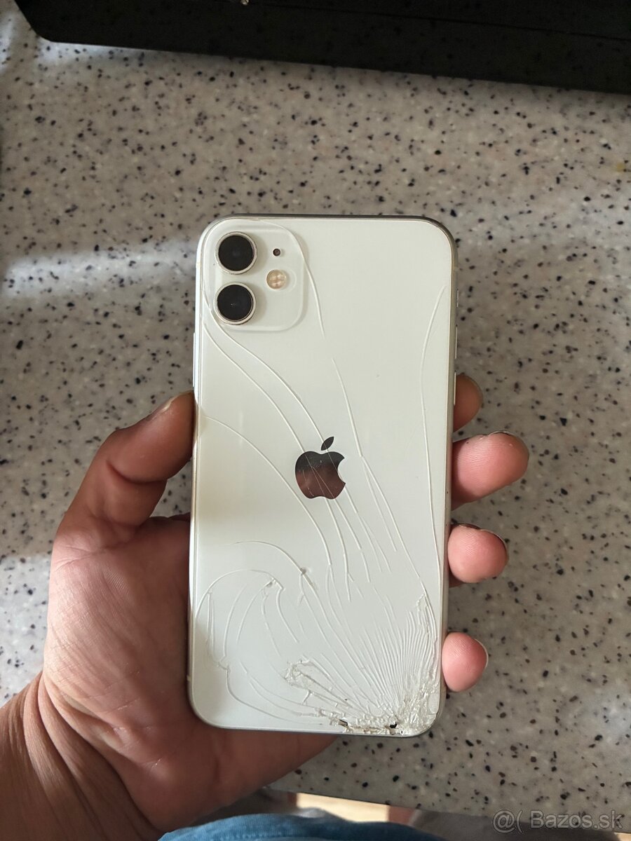 iPhone 11 - 2