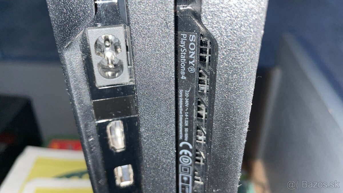 Play Station 4 pro virtual - 2