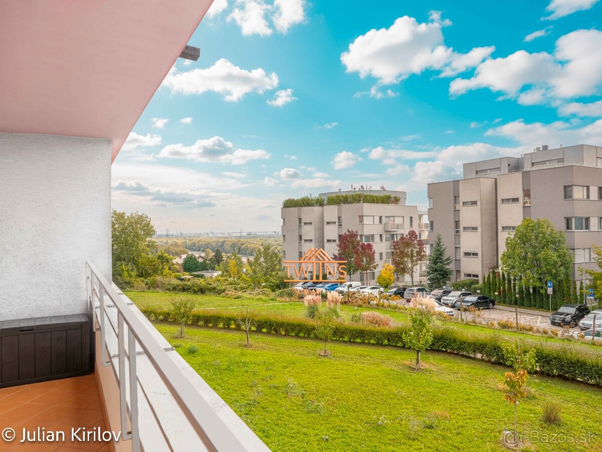 Exkluzívna ponuka na Predaj : 3-izbový byt (124 m²) s magick - 2