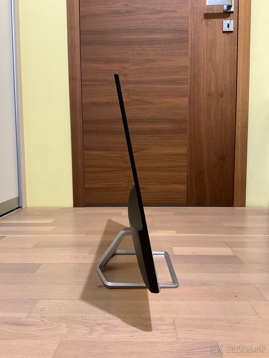 HP 68,6 cm, 27-inch Diagonal, Full HD, Ultra-Slim - 2