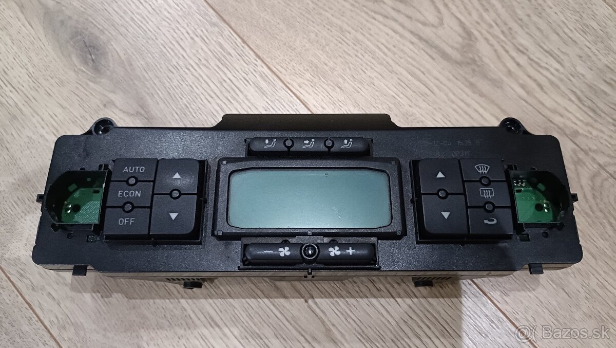 Panel kúrenia Seat - 2