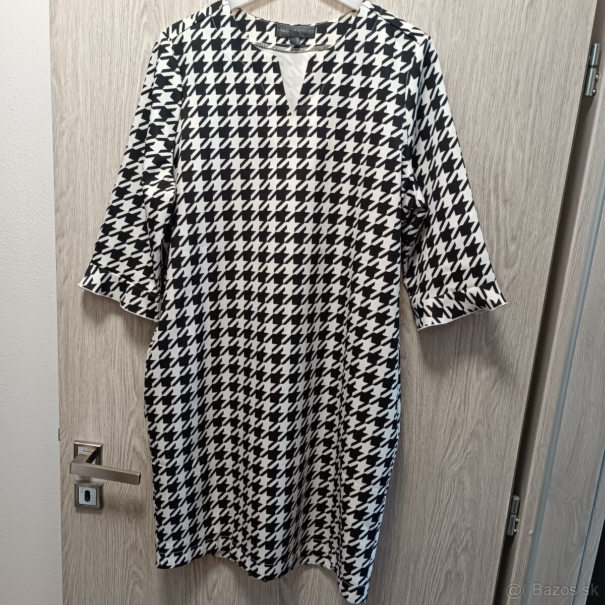 Čierno-biele šaty (38-40) - 2