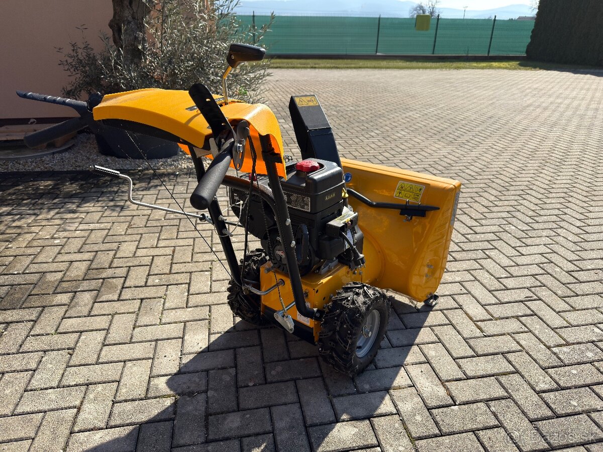 Snežná fréza - STIGA Snow Fox 205cc - 2