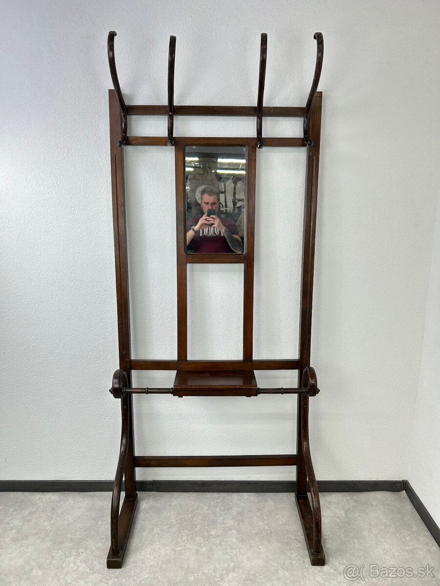 Vešiak halový Thonet - 2