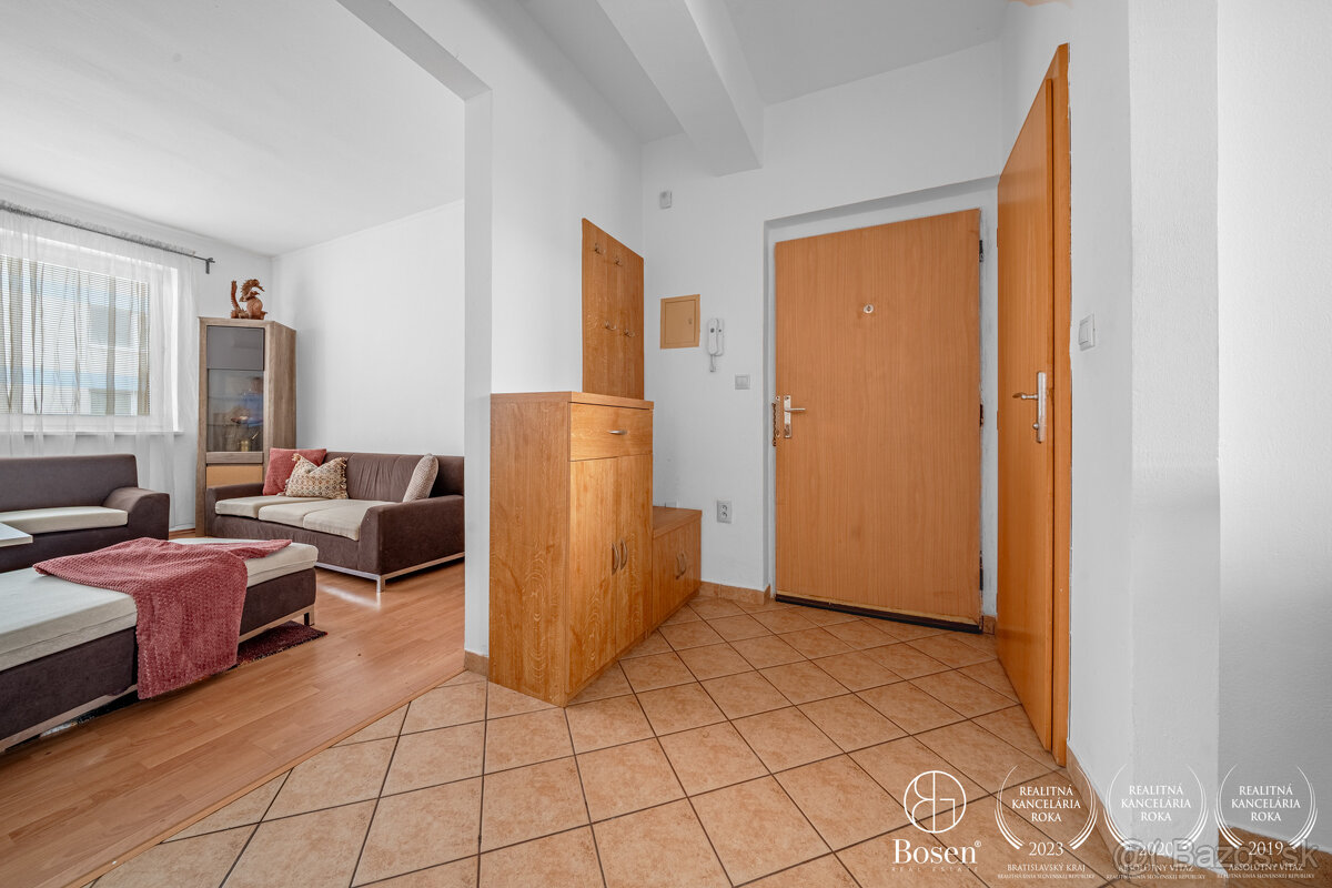 Priestranný 3-izbový byt – Školská Chorvátsky Grob – foto 2