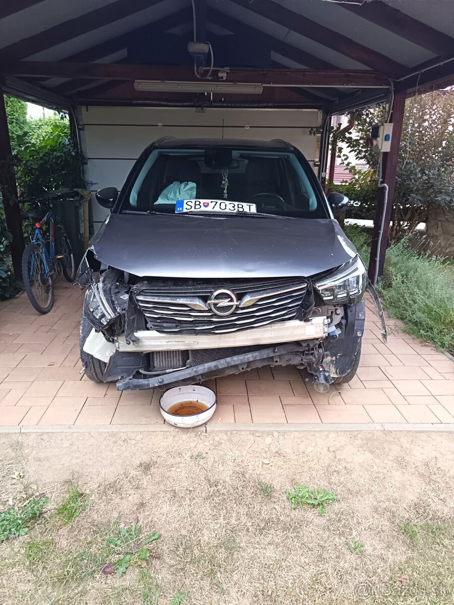 CROSSLAND X - 2