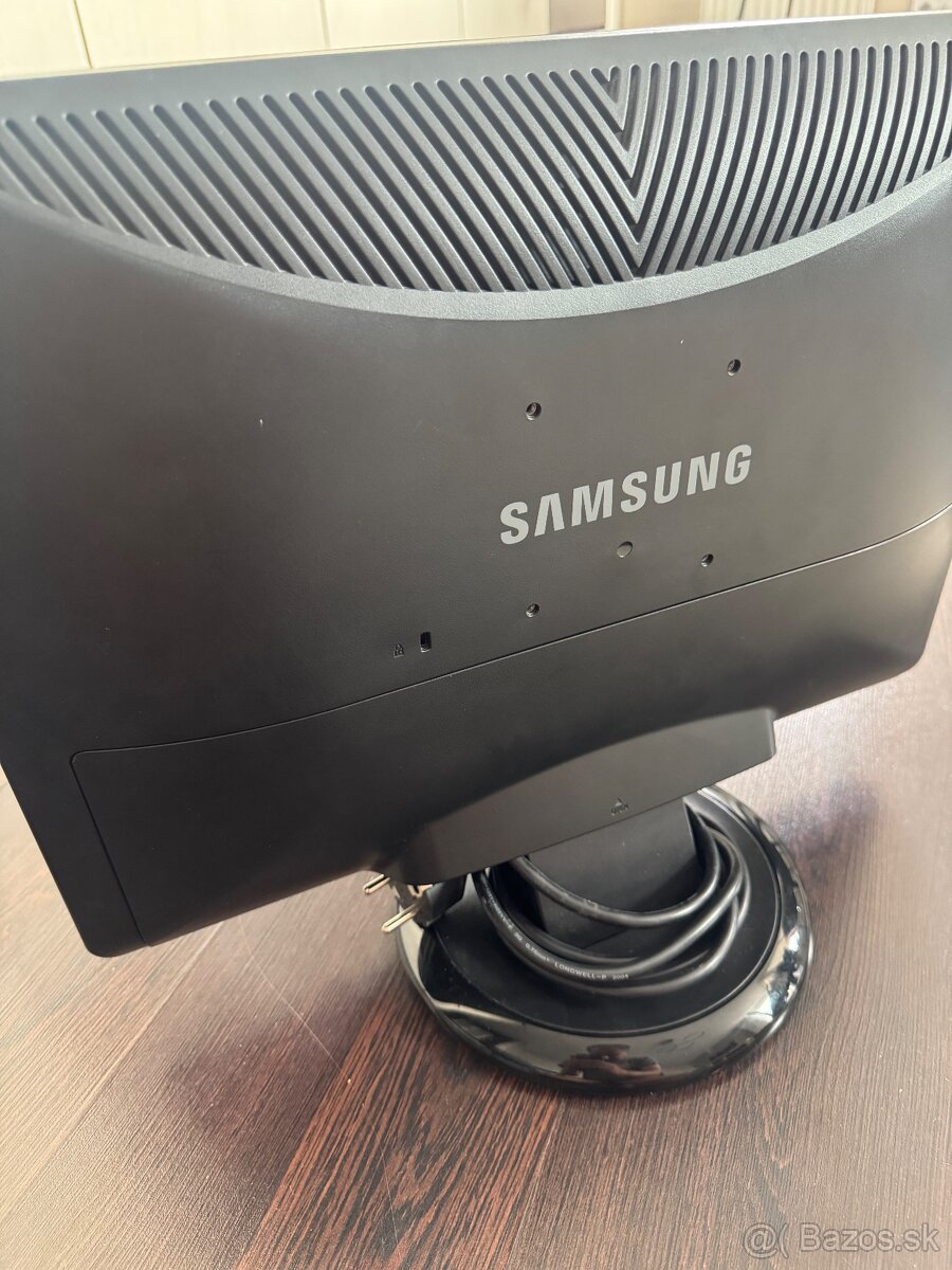 Monitor Samsung SyncMaster 931BW - 2