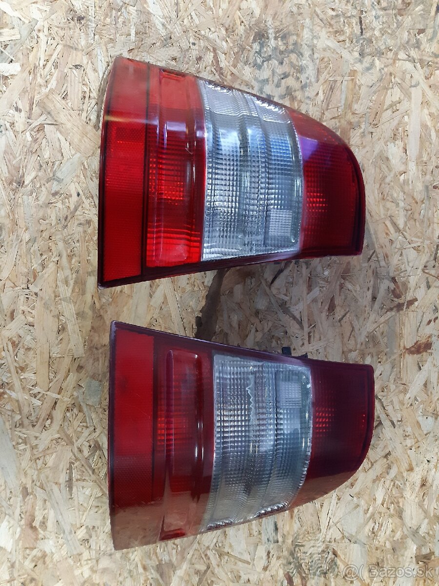 Zadné svetlá Mercedes ML / S / C - 2