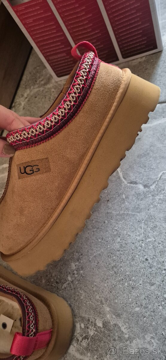 Ugg - 2