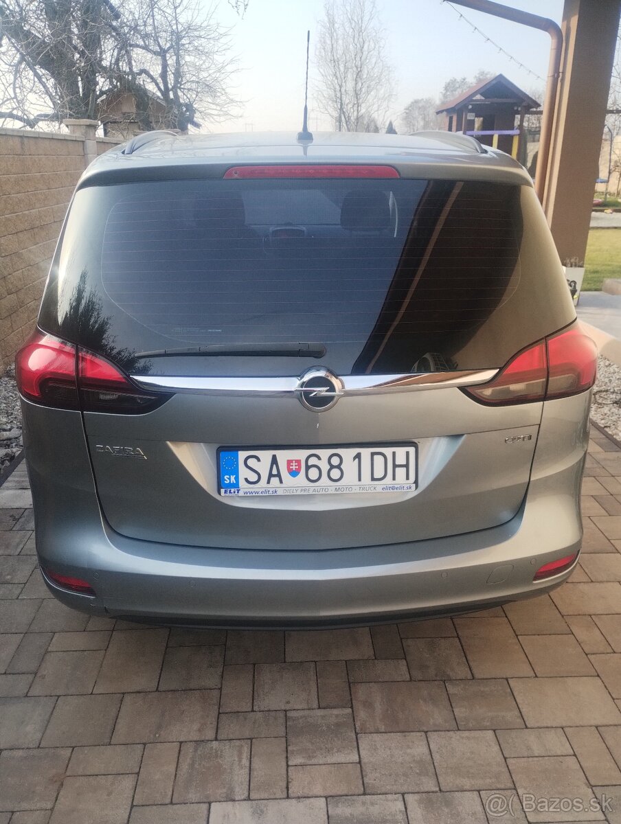Opel Zafira Tourer - 2