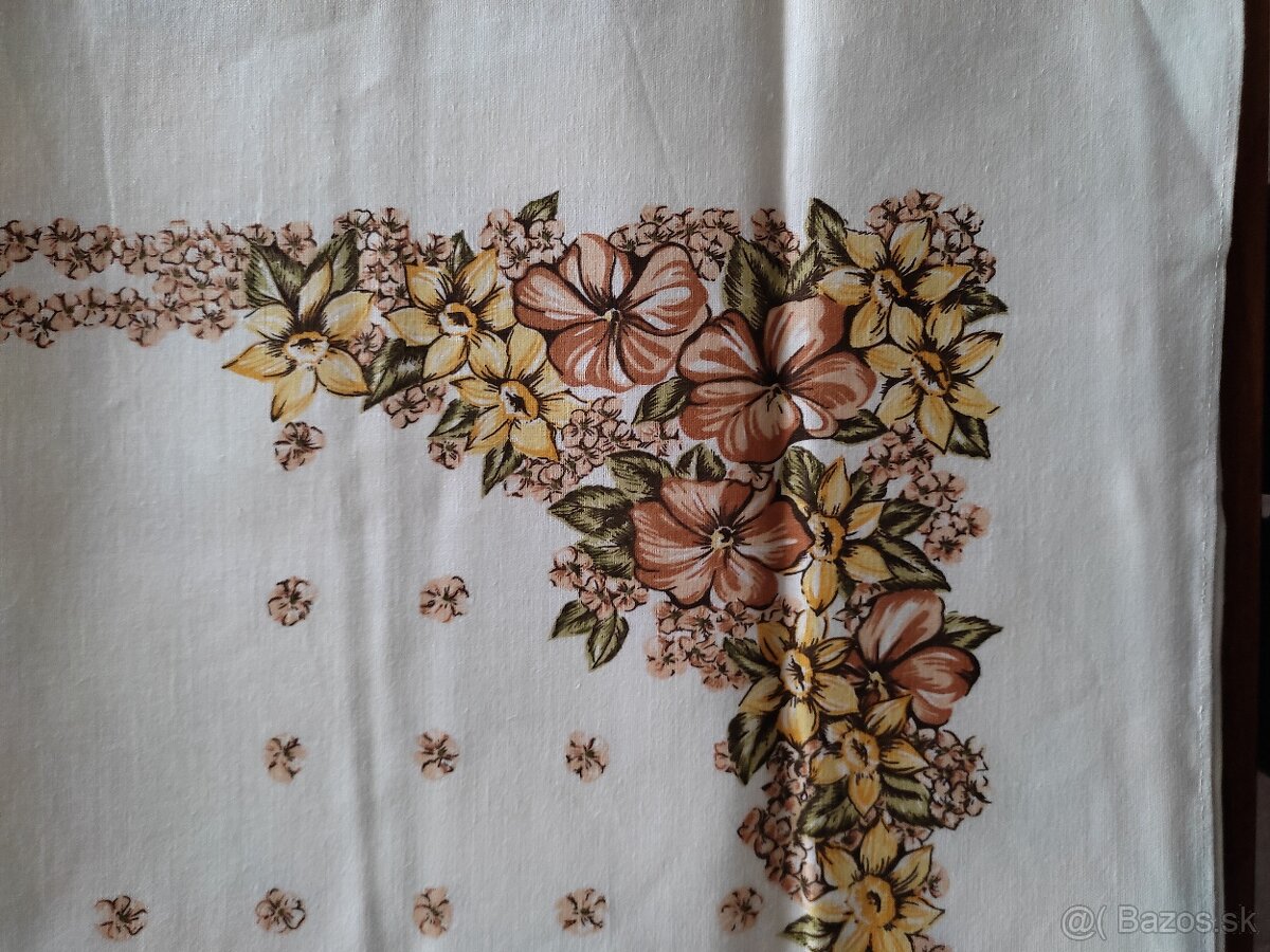 Obrus so servítkami - 2