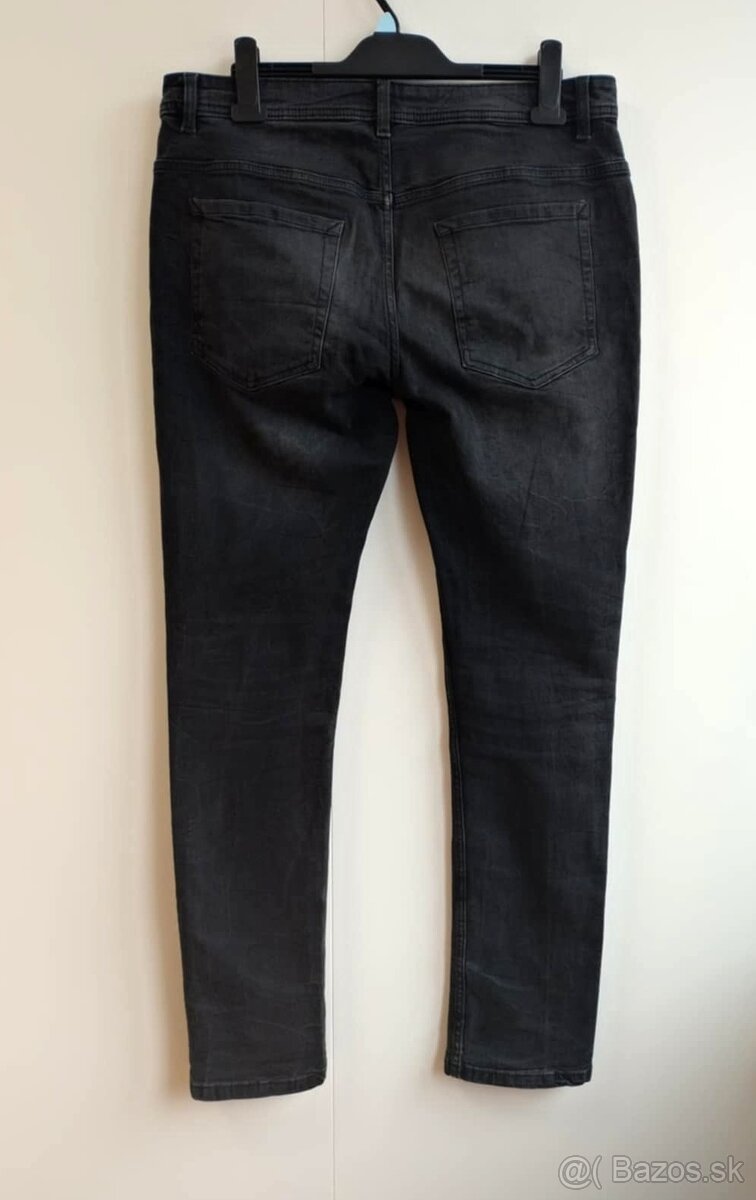 Pánske čierne rifle - 2