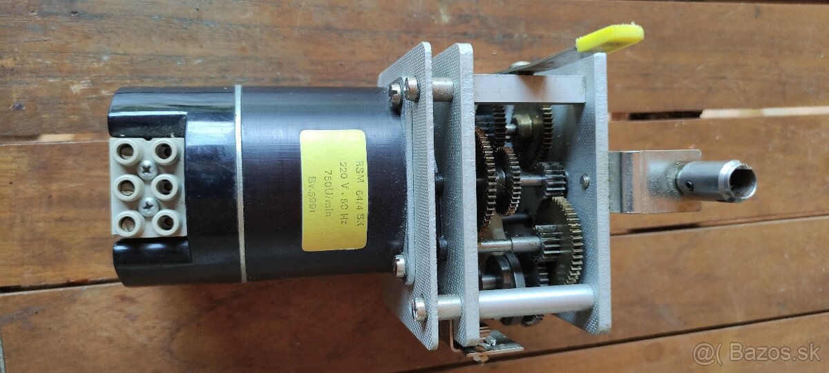 Predám elektromotorček s prevodovkou - 2