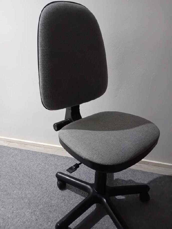 Kancelarska stolicka - 2