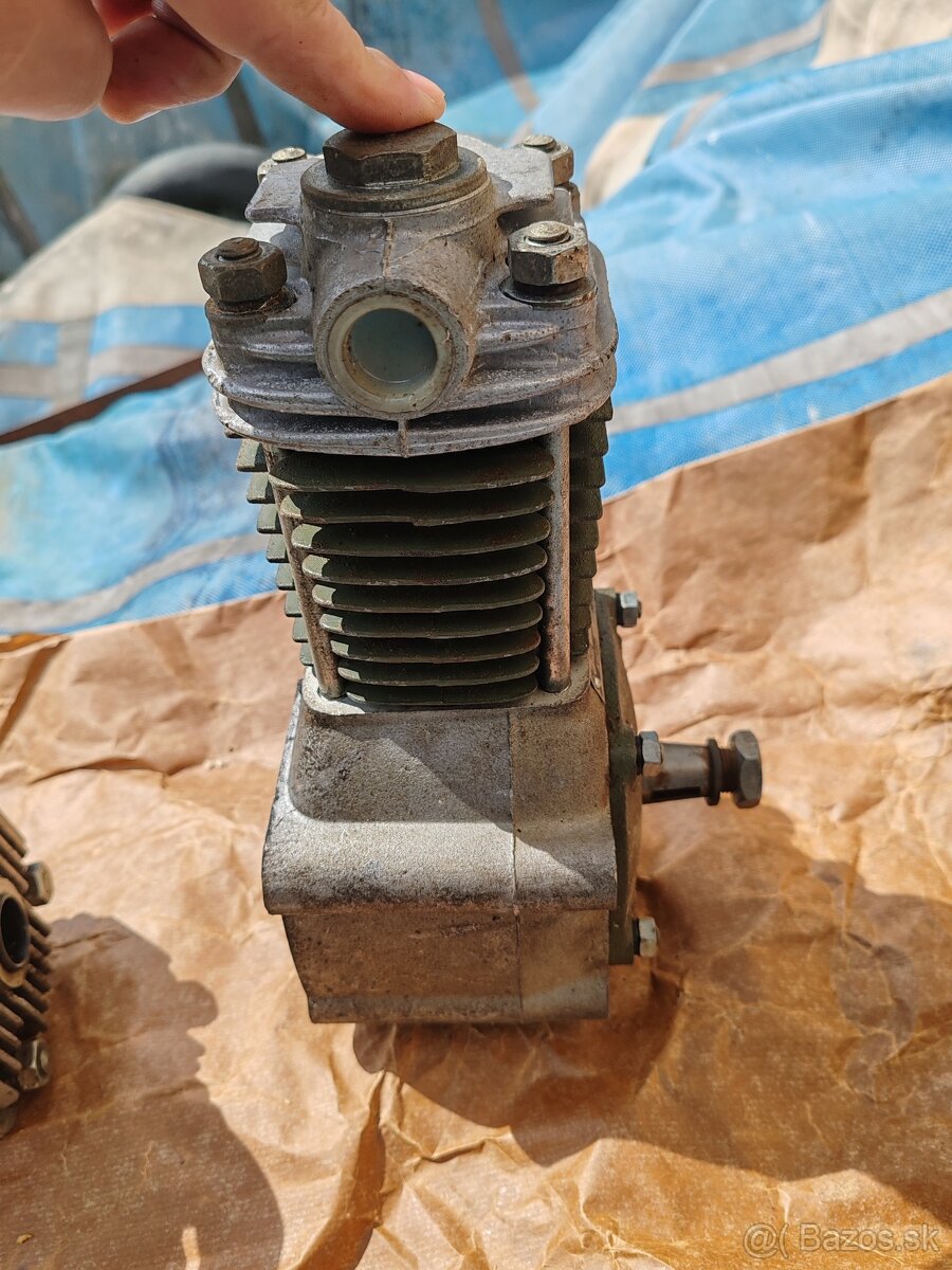 Kompresor Tatra 138 - 2