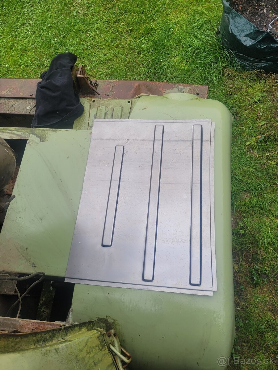 Praga V3S opravný díl blatníku - 2