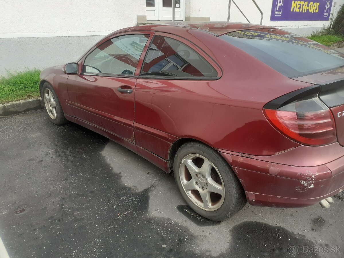 Predám mercedes C 220 coupe - 2