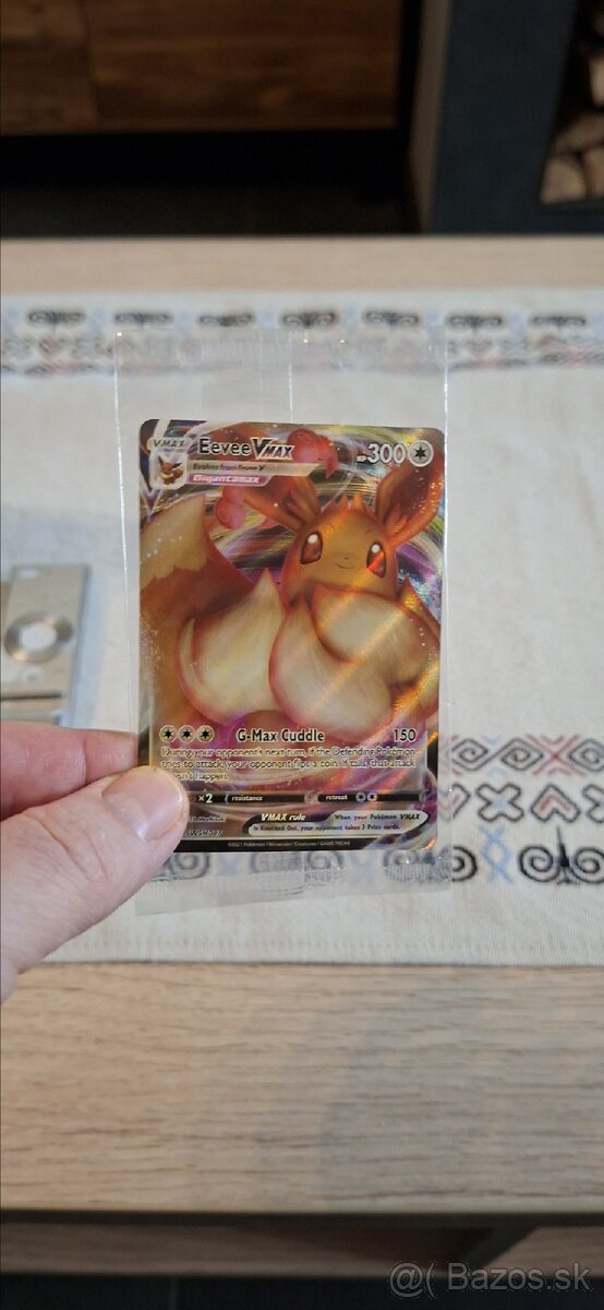 Pokémon Eevee Vmax - 2