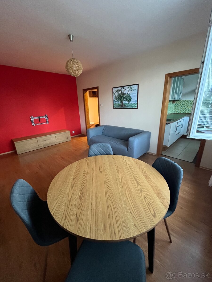 Menší 3 izb byt Valachovej v Dubravke – foto 2