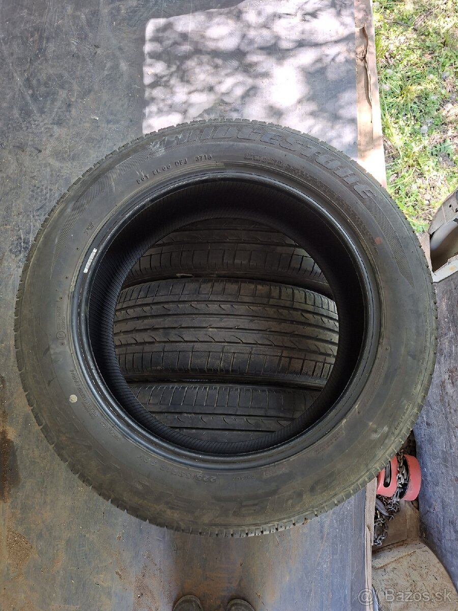 Pneumatiky 225/55R18 - 2