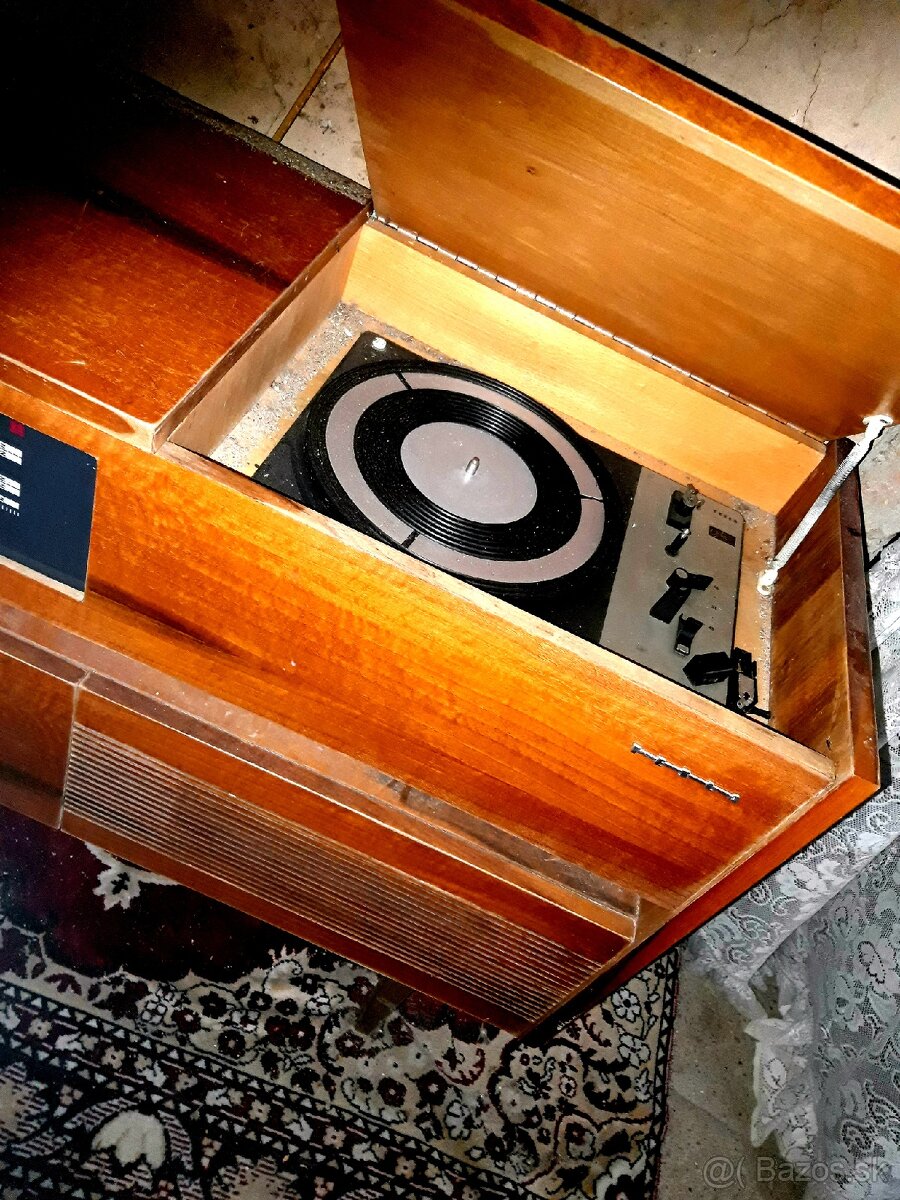 Tesla gramofon - 2