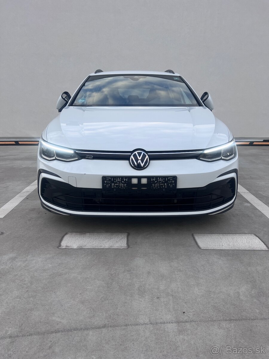 VW GOLF 8 3xR-LINE / VÝHREV VOLANT / AMBIENT / FULL LED - 2