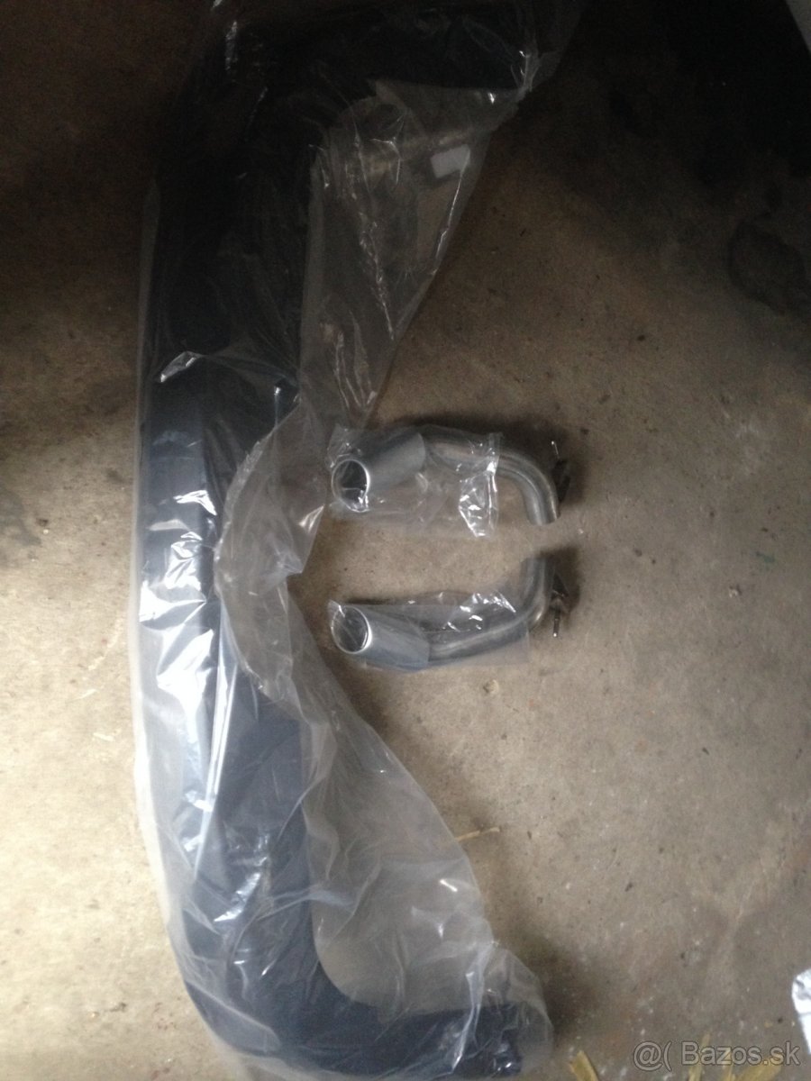 BMW X5 F15 spodny plast naraznika a koncove vyfuky - 2