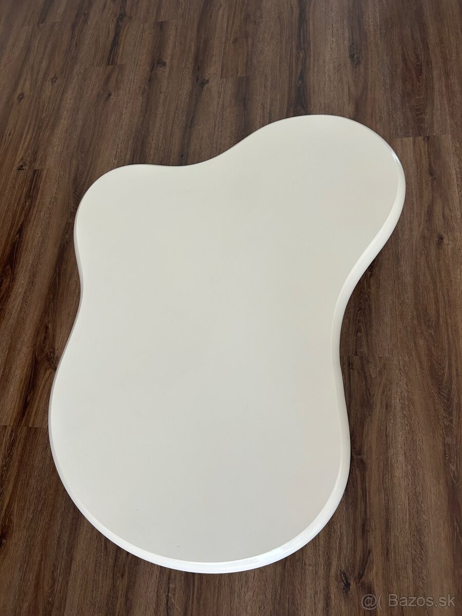 Konferencny stolik - 2