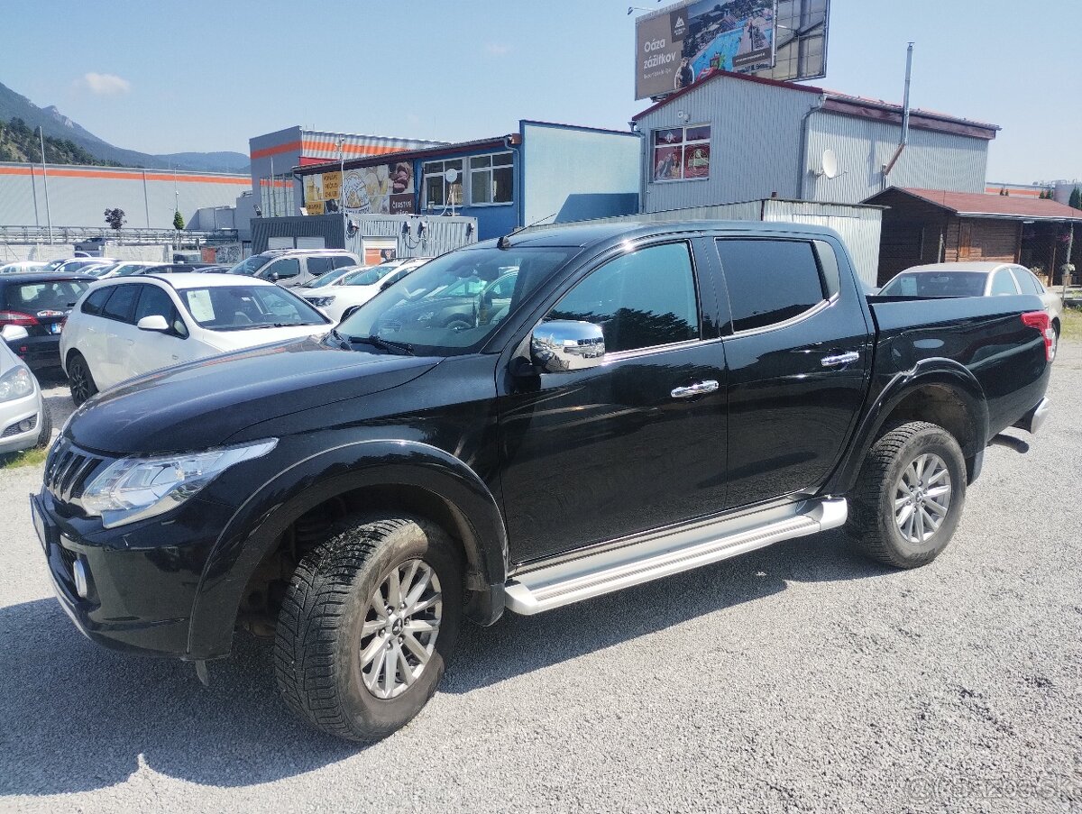 Mitsubishi L 200 2.4 DI-D MIVEC Double Cab Black Editio - 2