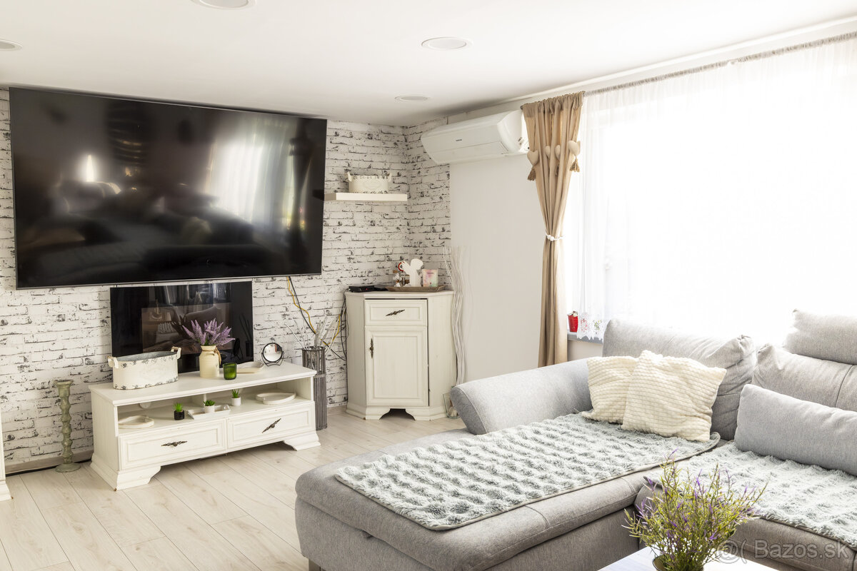 Na PREDAJ 5i RD v obci Milhosť - 2