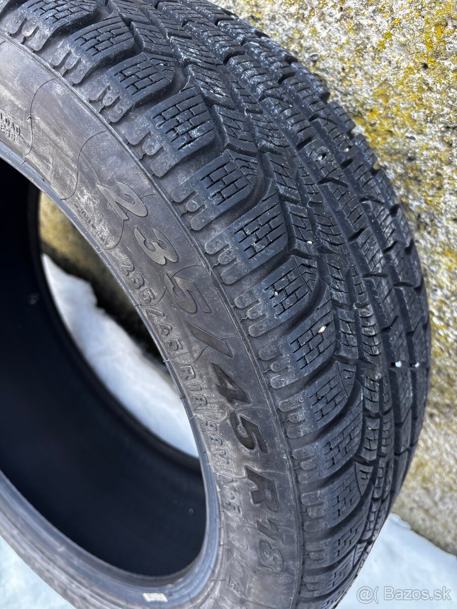 Zimné pneumatiky 235/45/R18 - 2
