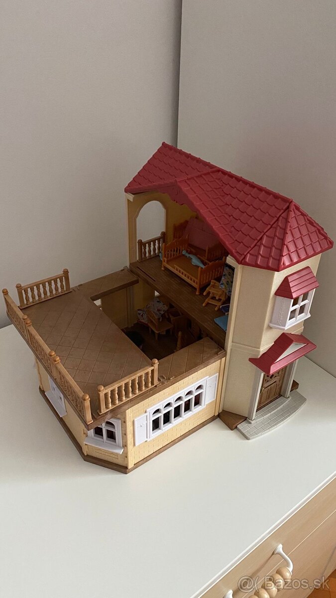 Domcek s prislusenstvom - 2