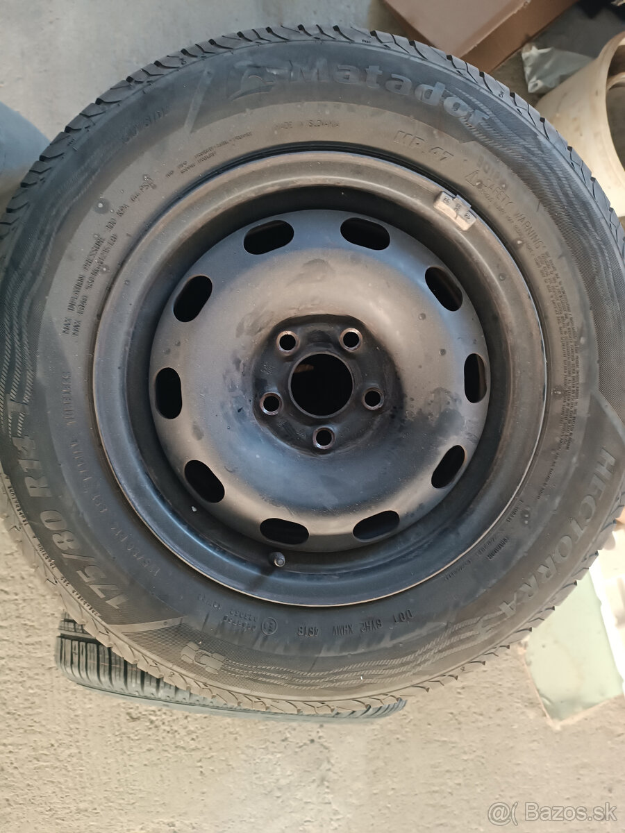 Lacno sada kolies GOLF IV - 2