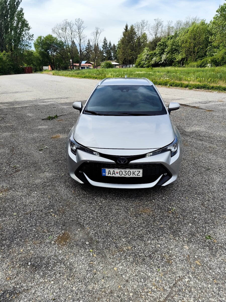 Toyota Corolla combi 1,8TS hybrid - 2