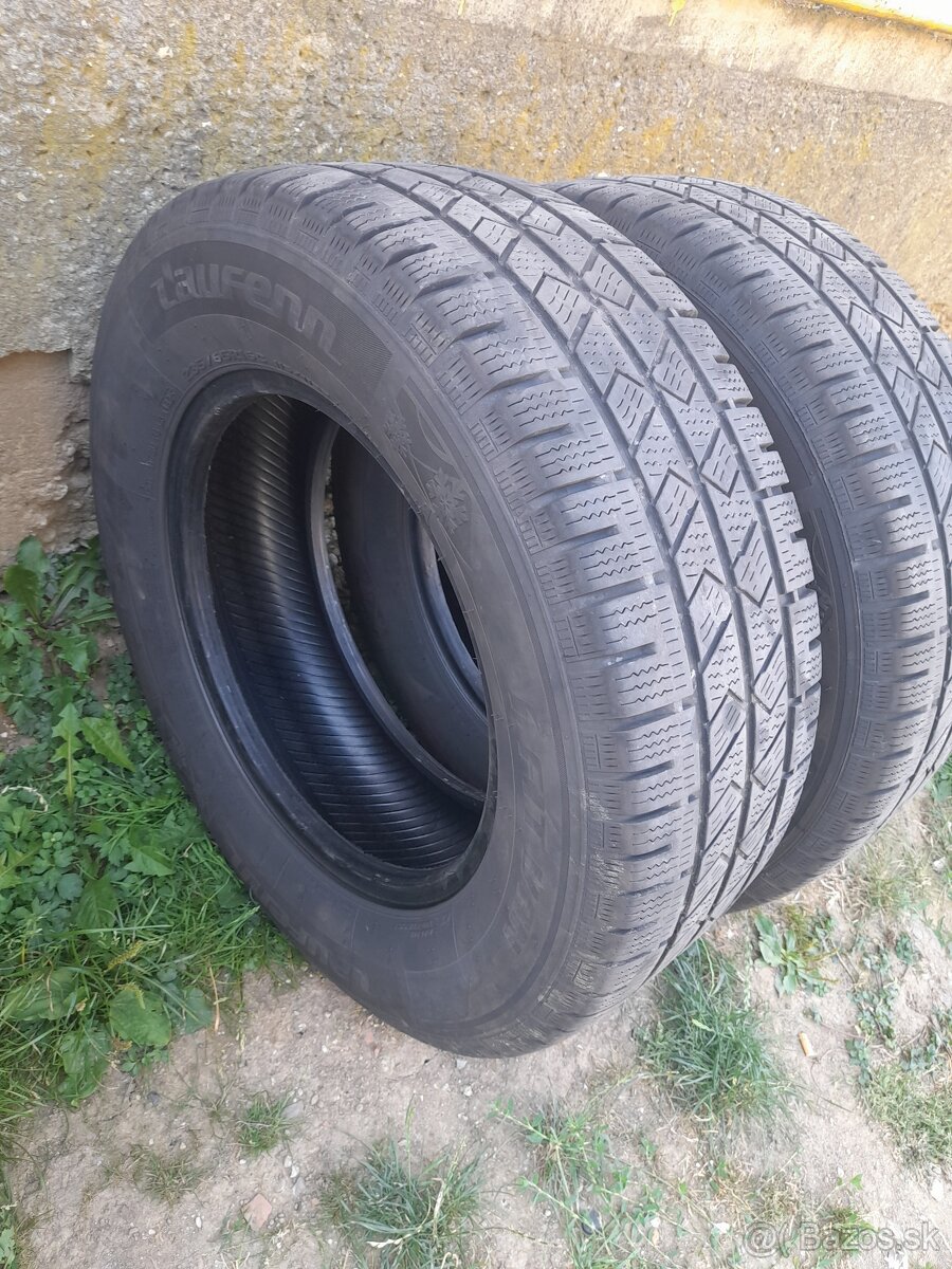 Predam pneumatiky 2ks 235/65r16c - 2