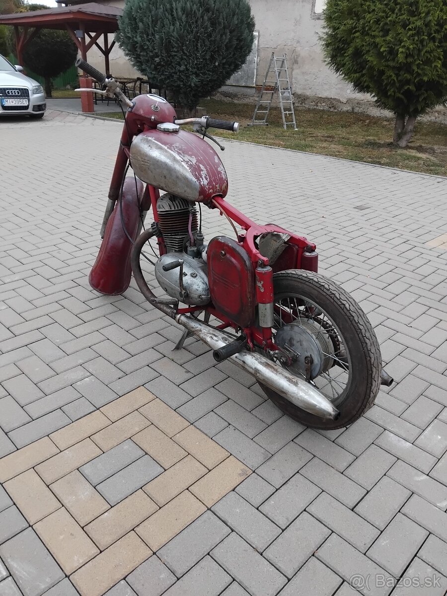 Jawa 250 - 2