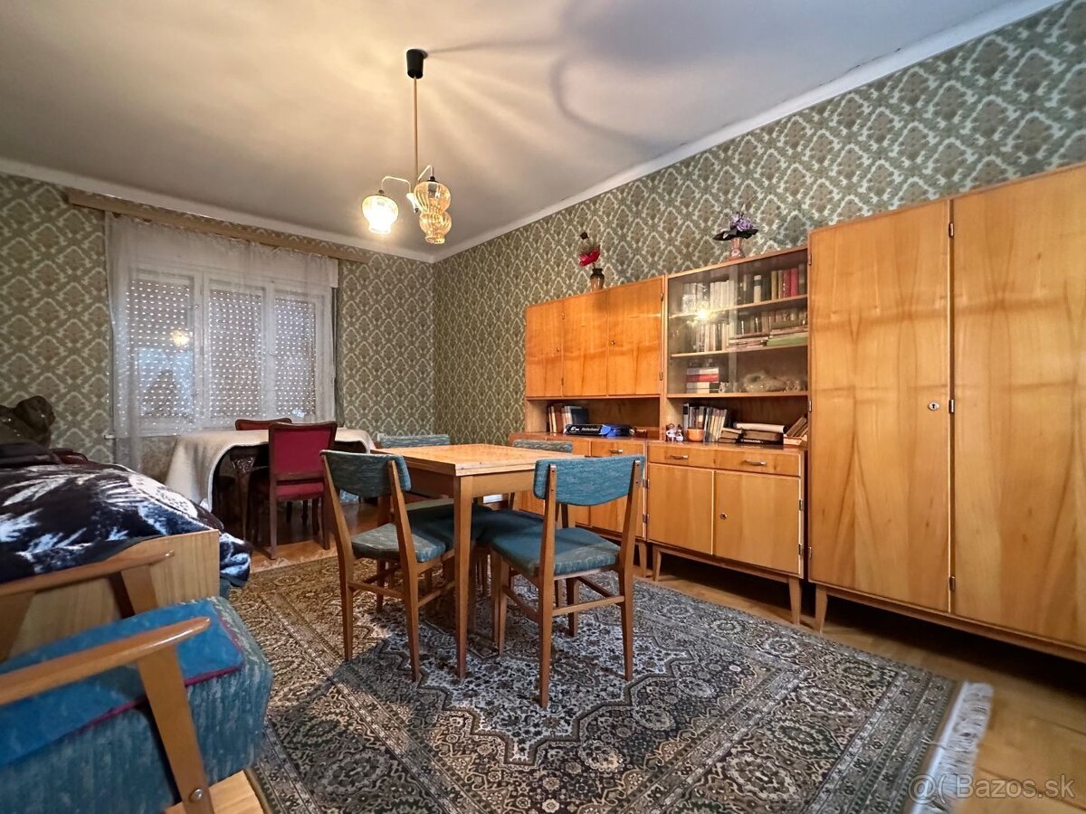 MAĎARSKO - ENCS SUPER DVOJGENERAČNÝ DOM S ROZLOHOU 120 M2 + - 2