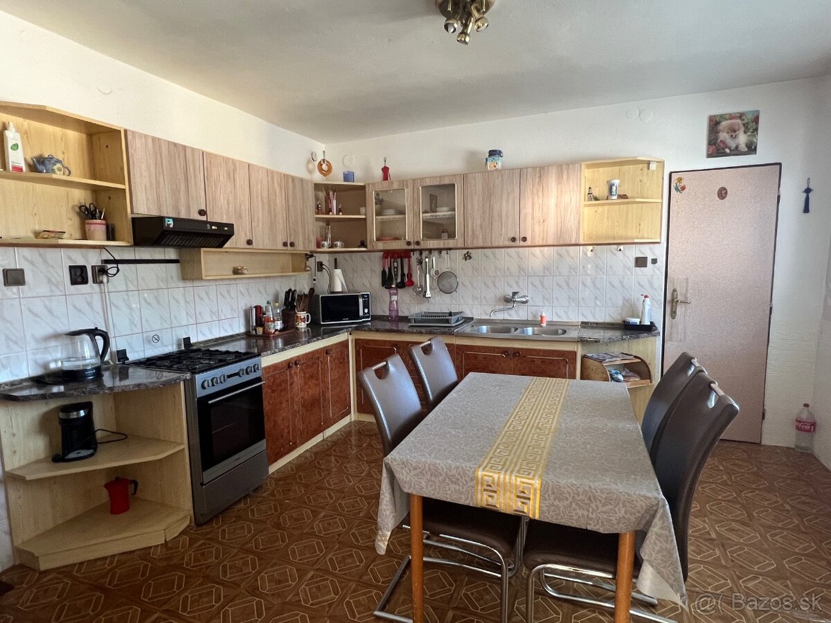 TRIOREALITY - 3-podlažný RD na prenájom - Čadca - 2