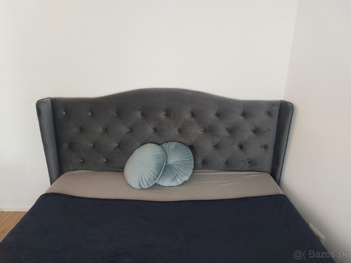 čalúnená manželská posteľ - 2