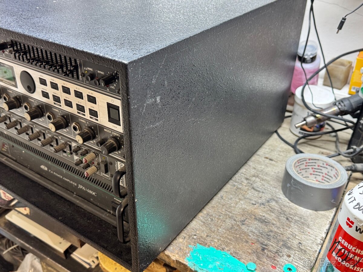 19" Rack 6U drevený. - 2