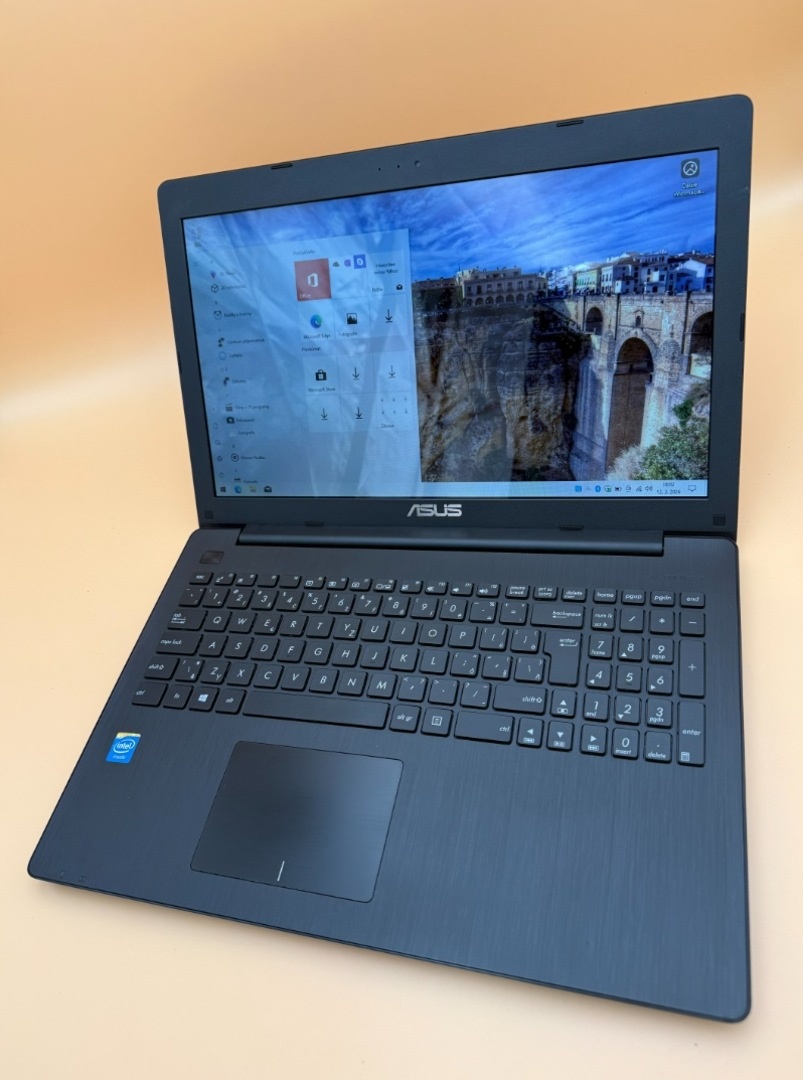 Notebook ASUS X553M / Intel Celeron / 8GB RAM / 120gb SSD - 2