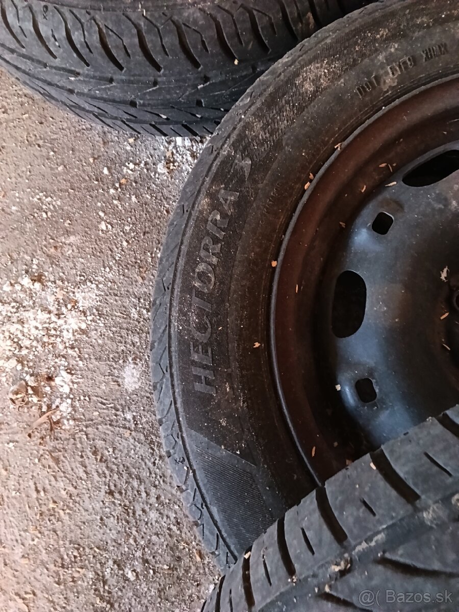 PNEU S DISKAMI 185 60 - 2