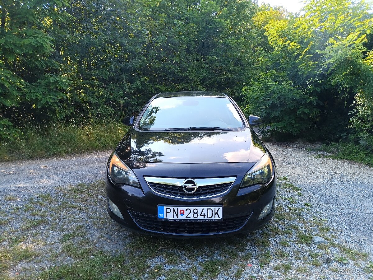 Opel Astra J 1,7CDTi - 2