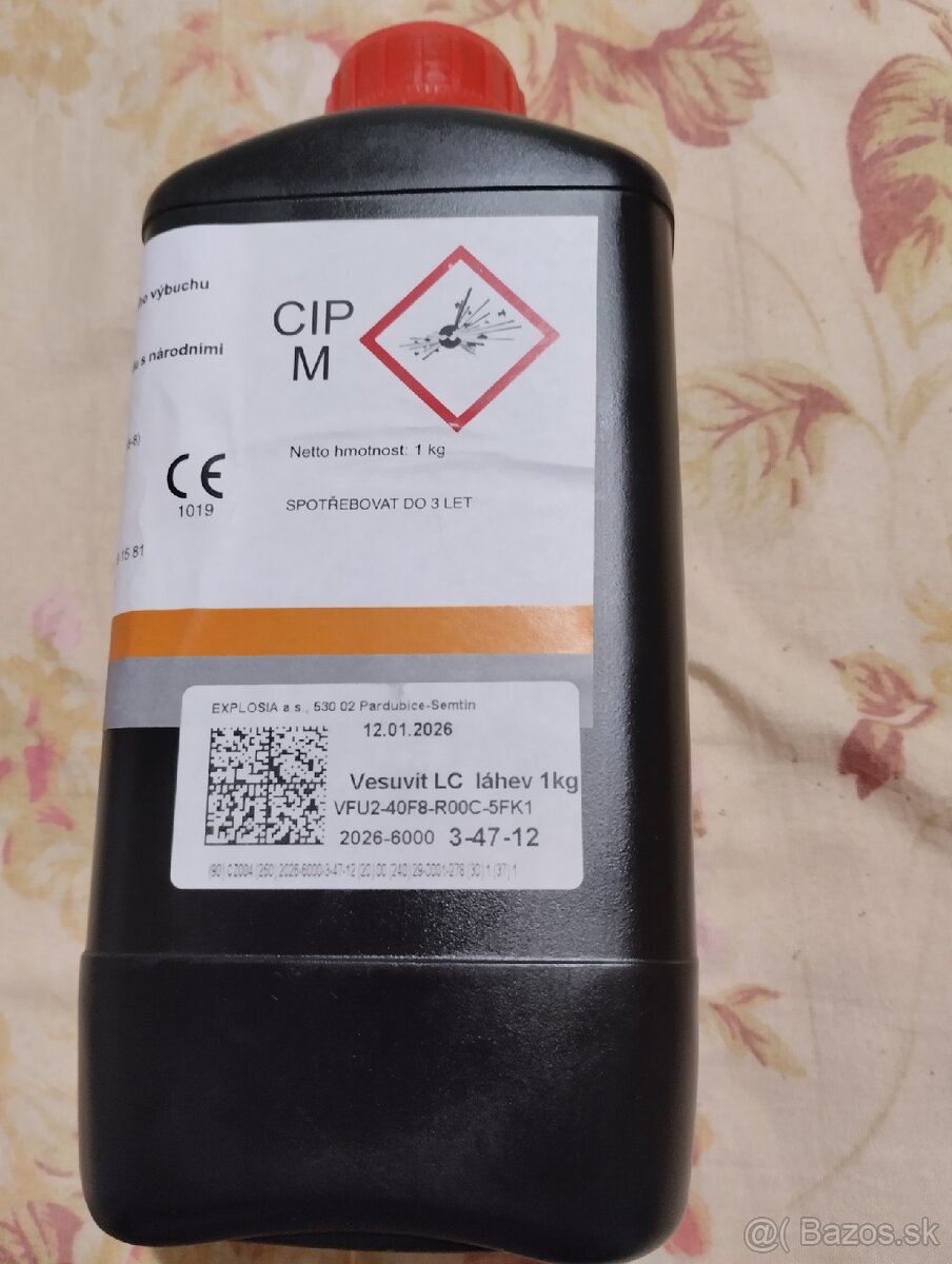 Cierny prach VESUVIT - 2