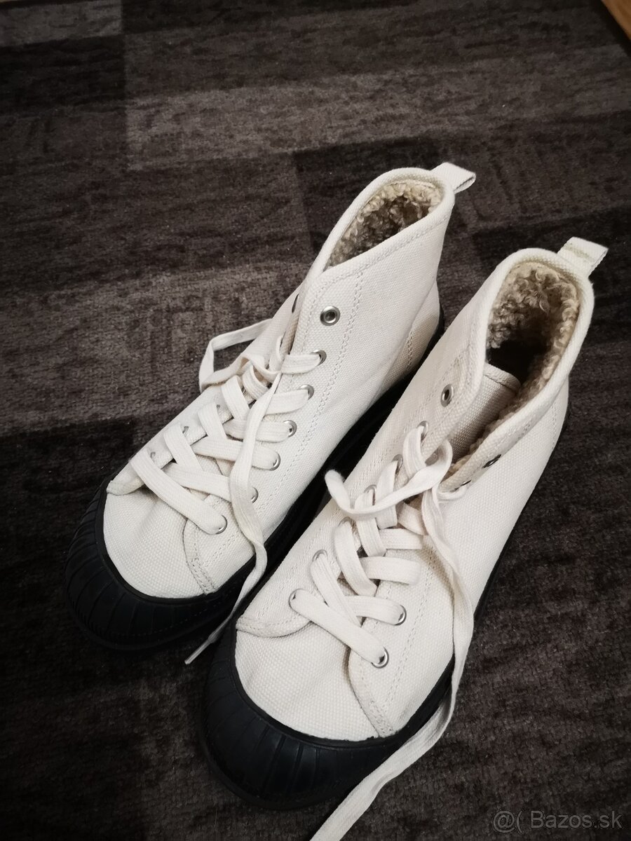 Zara zateplena obuv - 2
