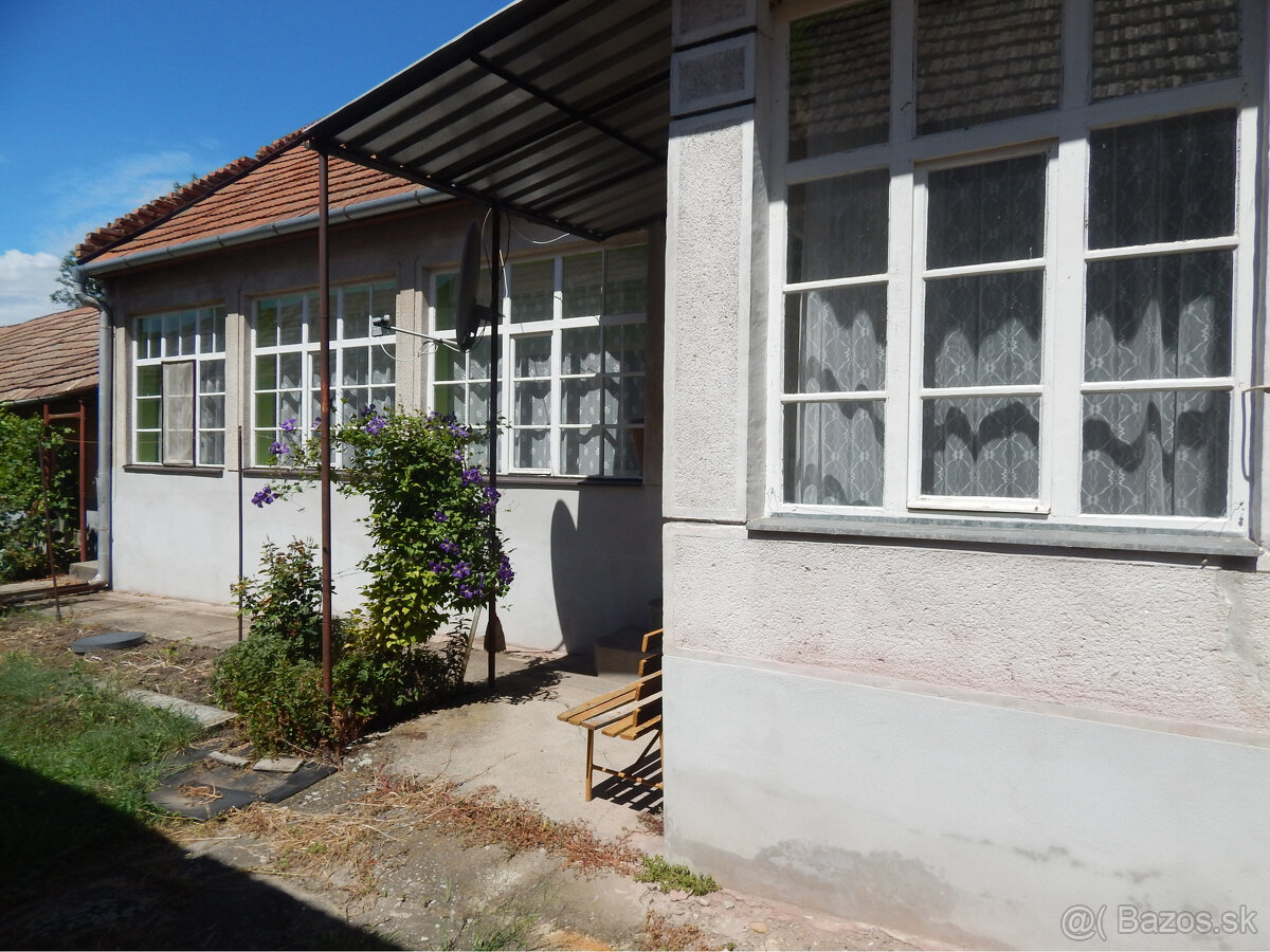 Na predaj 4 izbový dom vhodný aj ako chalupa v Malých Kosihá - 2