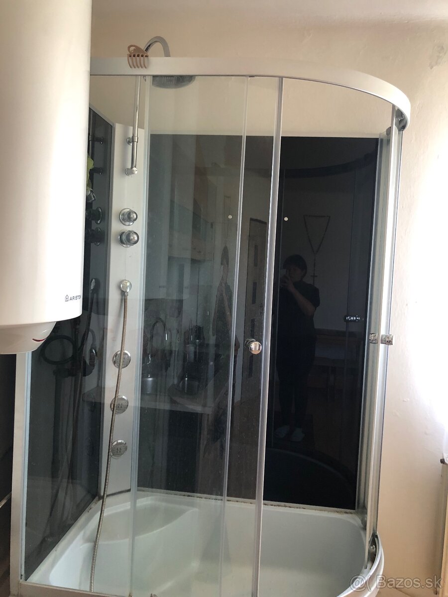 Sprchovací kut - 2