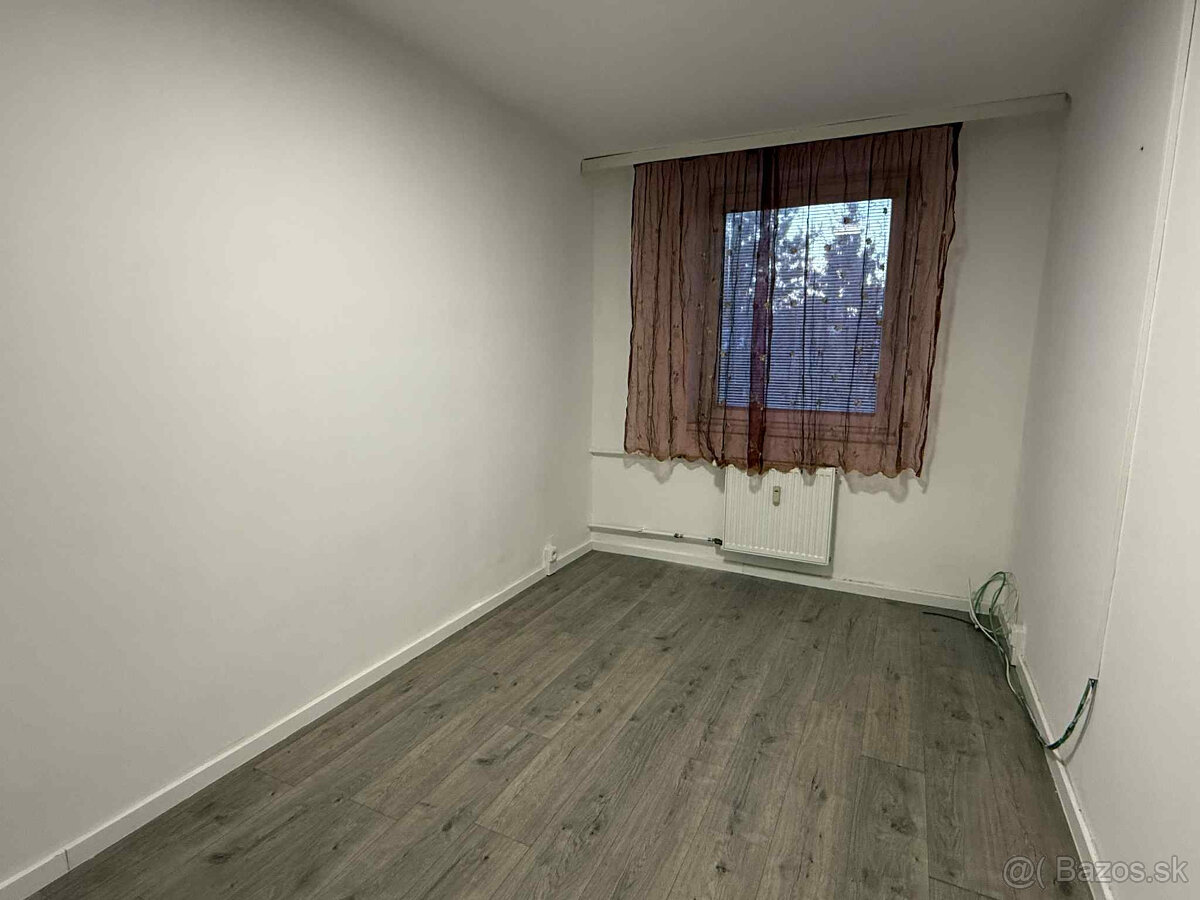 Ponúkame na prenájom 4izbový byt v Dunajskej Strede 📞 0903 5 - 2